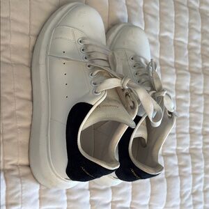 White and Black Sneakers Designer Inspired sz 39 (8)